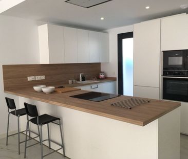 Alquiler Adosado en Nueva Andalucía - Los Naranjos, Marbella - Photo 2