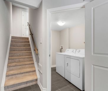 For Lease - 64 Fallengale Crescent, Kanata, Ontario - Photo 5