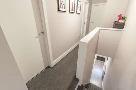 Halsbury Road, L6 - Photo 2