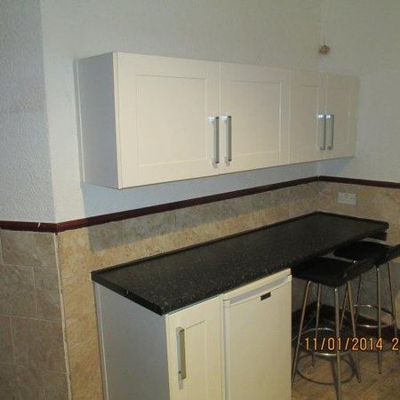 4 bedroom house share to rent - Photo 4