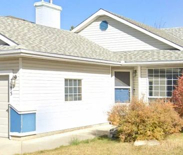 SE Riverbend - $850/Month for 2 Bedrooms — 1 Bedroom Room For Rent - Photo 1