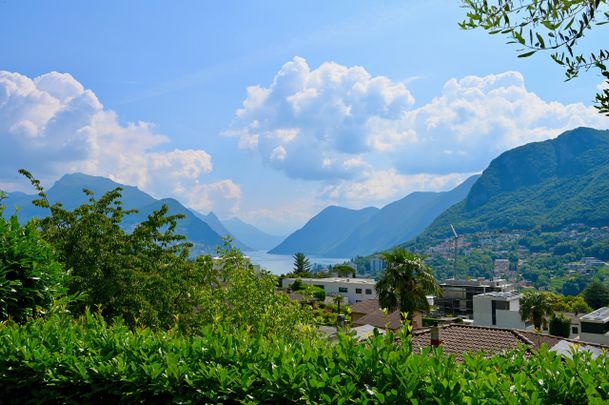 Charming Villa for rent in Montagnola with Garden and Lake View - Foto 1
