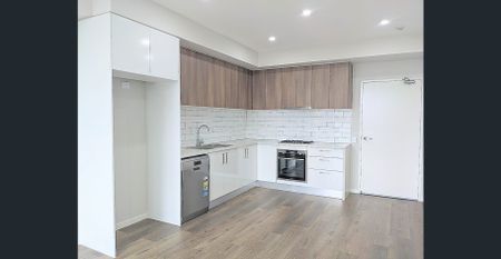 Near new 1 bedroom + storage - Photo 4