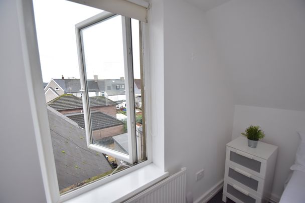 1 bed flat to rent in Woodville Road, Cathays, CF24 - Photo 1