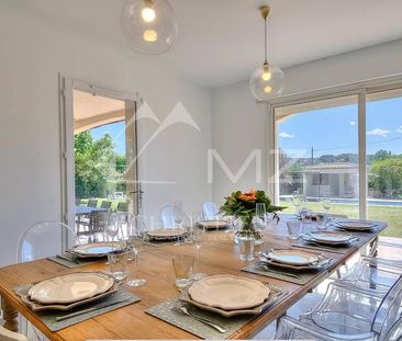 PROCHE VALBONNE - JOLIE MAISON RENOVEE - Photo 2