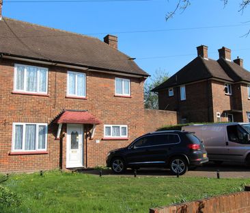 To Let 3 Bed House - Semi-Detached - Photo 4