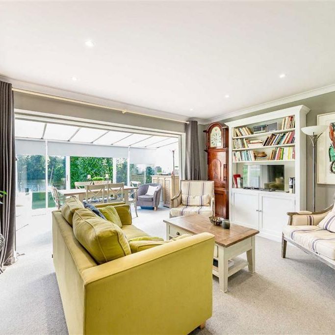 3 bedroom bungalow to rent - Photo 1