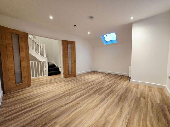 5 bedroom terraced house to rent - Photo 1