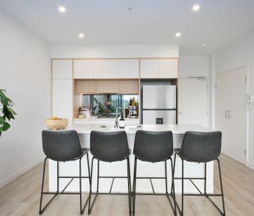 404/8 Aviators Way, Penrith - Photo 3