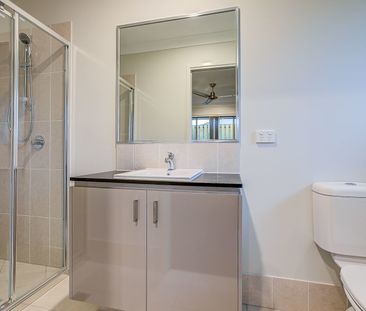 13 Merino Street, Park Ridge QLD 4125 - House For Rent | Domain - Photo 2