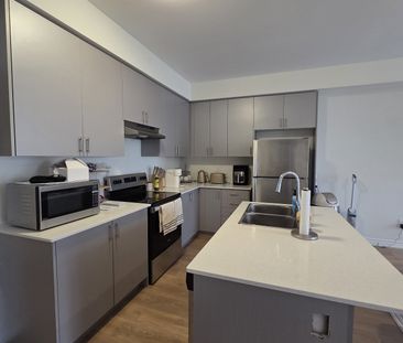 For Lease - 258 Okanagan Path, Oshawa, Ontario - Photo 5