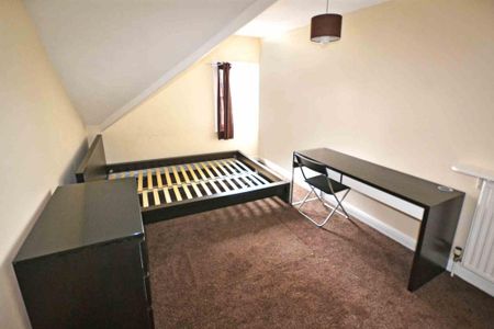 5 bedroom maisonette to rent - Photo 3