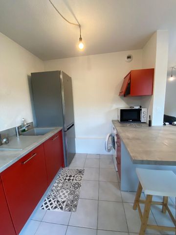 T2 MEUBLE - PURPAN, - Photo 3