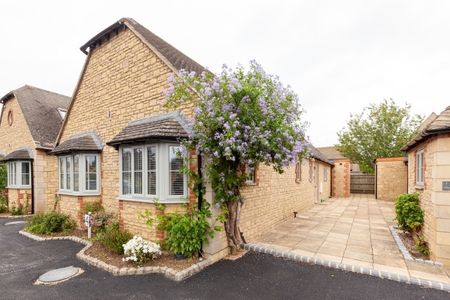 Aston Road, Brighthampton - Photo 3