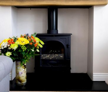 Victoria Retreat - Photo 2