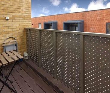 Brooklands - Fully Furnished Double Bedroom, Bathroom Apartment Wit... - Photo 6