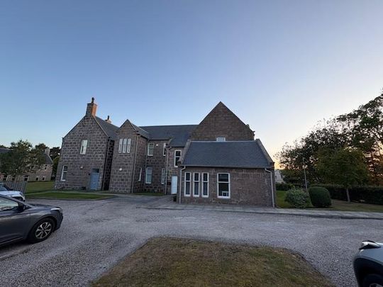 3 bedroom flat to rent - Photo 1