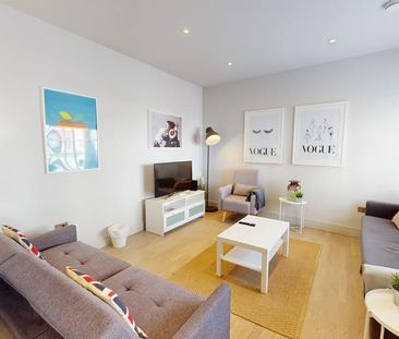 2 bedroom semi-detached house to rent - Photo 6