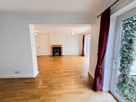 4 bedroom bungalow to rent - Photo 3