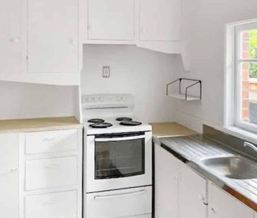 Stand alone brick home! - Photo 2