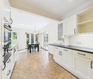 5 bedroom Detached bungalow to rent - Photo 5