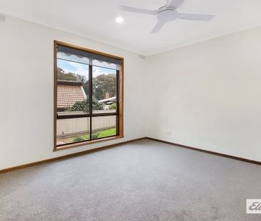 Freshly updated home - Photo 3
