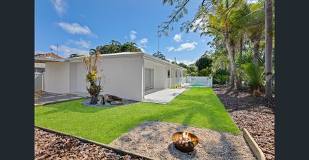 Designer Home in Prime Tewantin Location - Photo 2