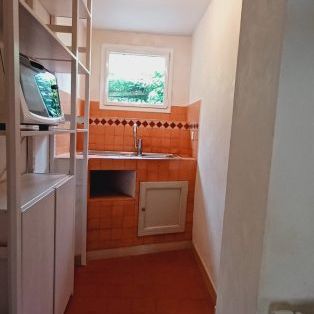 Proche de toutes commodités - Photo 4