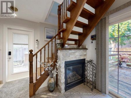 139 SCARBORO CRESCENT - Photo 5