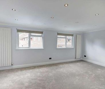 Medway Close, Garston, Watford, WD25 - Photo 2