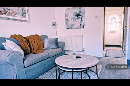 2 bedroom terraced house to rent - Photo 5
