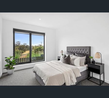 1/5 Balmoral Crescent, Rippleside, Vic 3215 - Photo 5