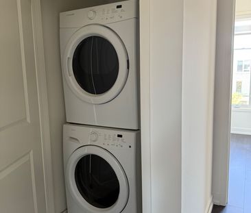 For Lease - 3094 Ernest Applebe Boulevard, Oakville, Ontario - Photo 6