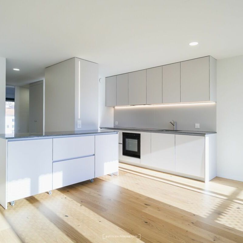 Beautiful recently renovated 6.5 room apartment - Photo 1