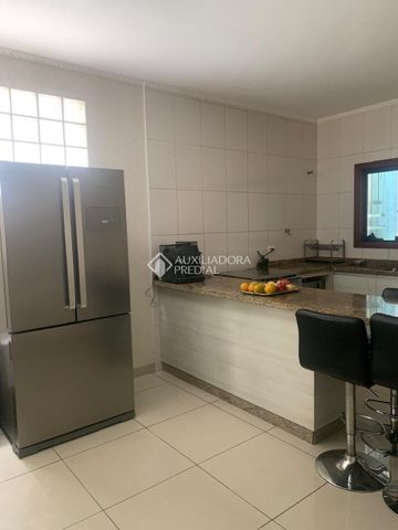 Sobrado com 3 quartos e 175m² para alugar em Jardim Stella, Santo André. - Photo 5