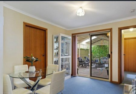 4/6 Tench Court, Golden Grove SA 5125 - Photo 2