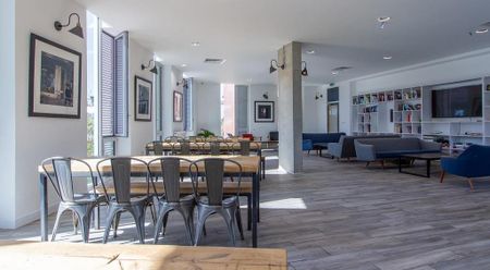 1 bedroom in a flat share to rent - Photo 3