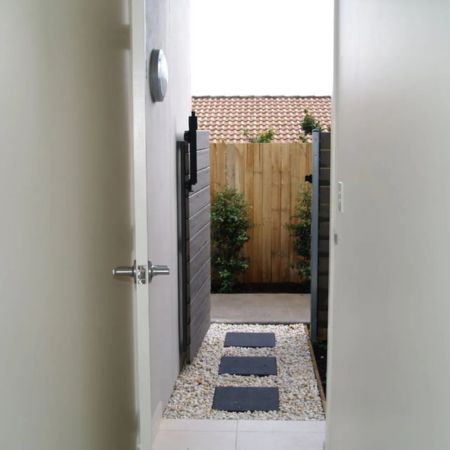 One Bedder Garden Apartment - Inspect Now 0450580488 - Photo 4