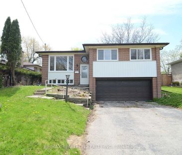 Detached Home For Lease | C8144760 - Photo 1