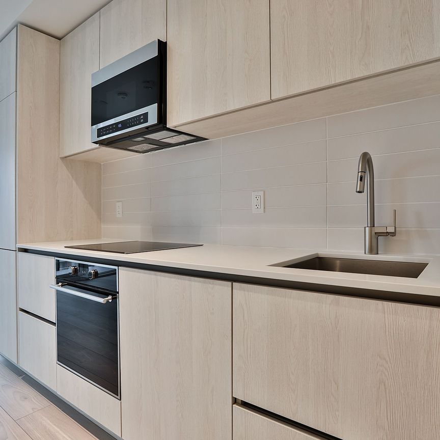 For Lease - 110 Broadway Avenue Unit# 712S, Toronto, Ontario - Photo 1