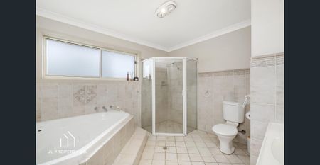 Large home with ocean views - Photo 2