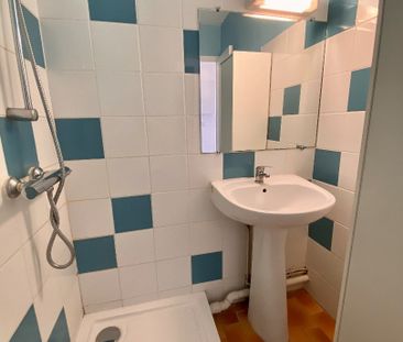 Location Appartement 2 pièces 27m² SETE 34200 - Photo 5