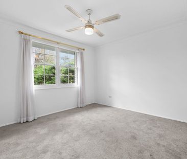 North-Facing Freestanding Home in a Quiet, Leafy Street! - Photo 1