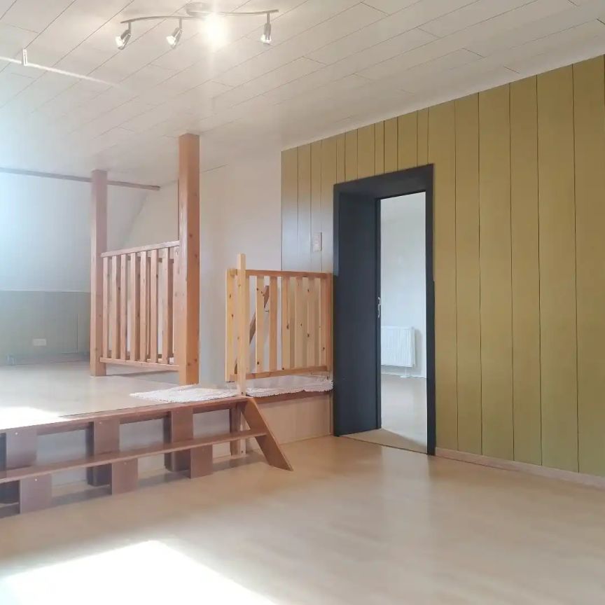 ruime woning met garage en tuin - Photo 1