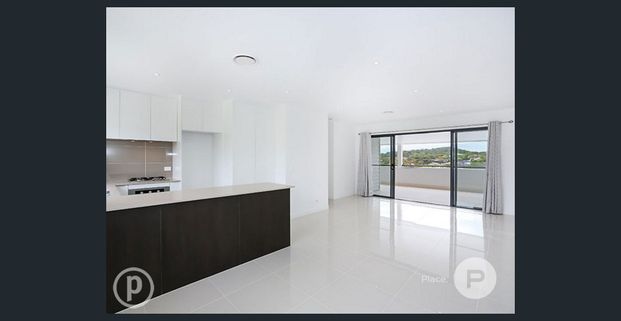 Oversized Unit in the Heart Of Seven Hills - Photo 1