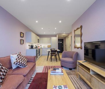 3 bedroom flat to rent - Photo 3