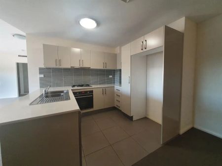 “16/12 PARKSIDE CRES, CAMPBELLTOWN” - Photo 2