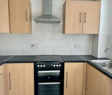 2 bedroom terraced house to rent - Photo 6