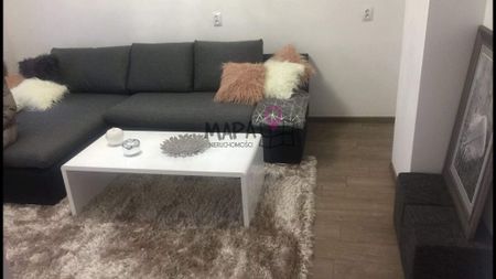 Duża, ładna kawalerka z balkonem - Zdjęcie 3