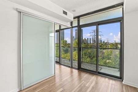 For Lease - 105 The Queensway Avenue Unit# 404, Toronto, Ontario - Photo 2